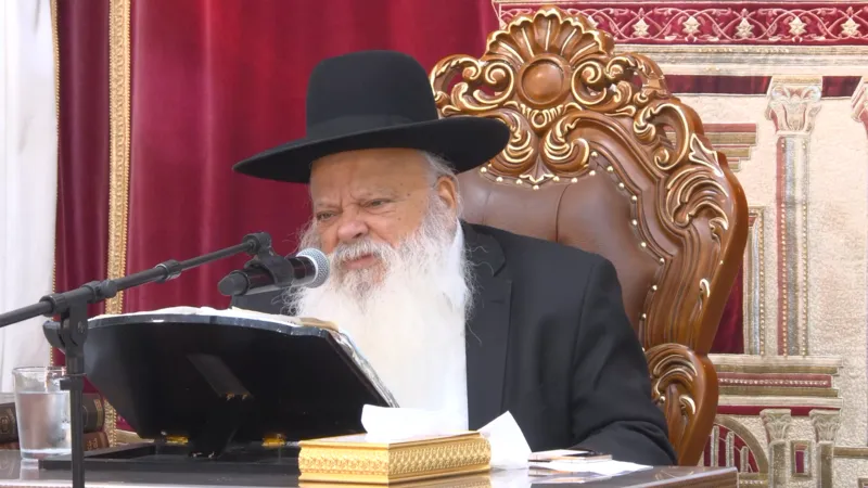תלויים ועומדים